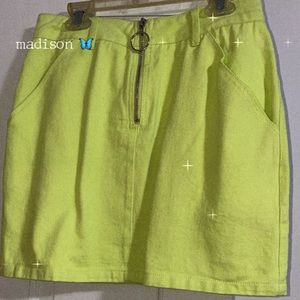 sans souci lime green skirt!